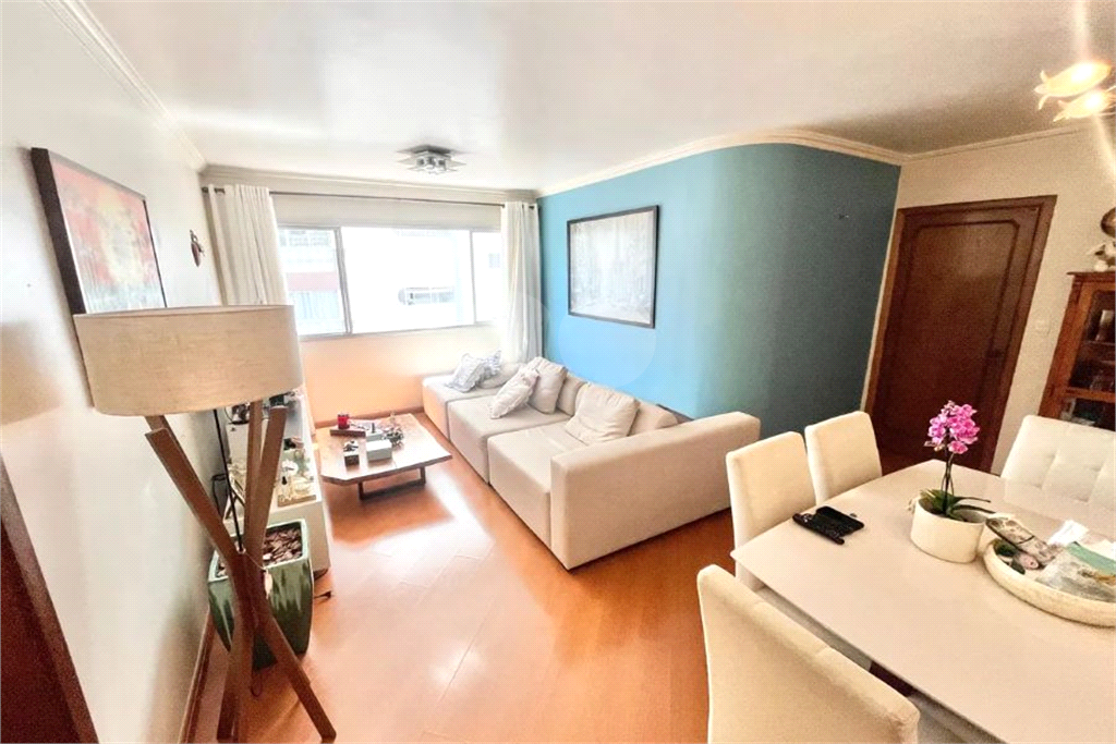 Apartamento à Venda | 123 m² | 3 dormitórios, 1 suíte | 2 vagas em Santana!
