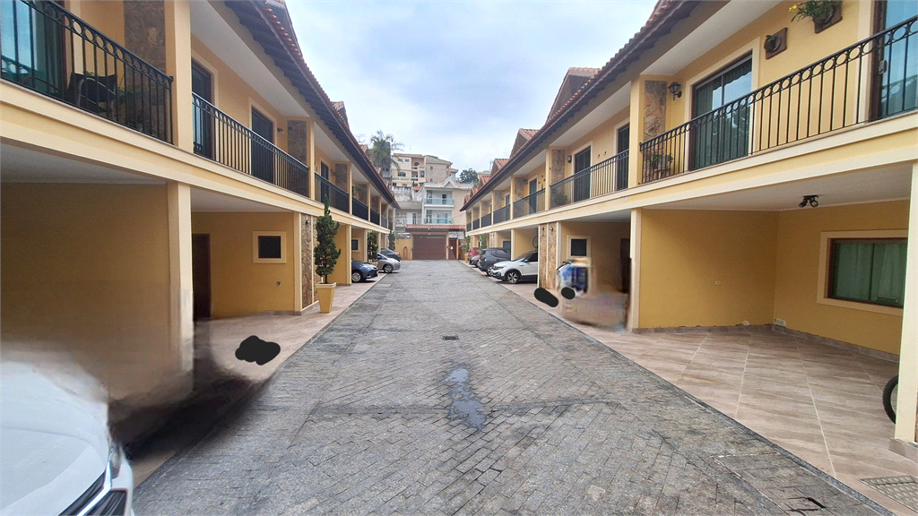 Casa em condomínio fechado no Horto Florestal