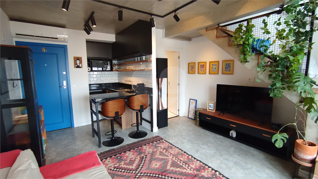 APARTAMENTO em REPÚBLICA