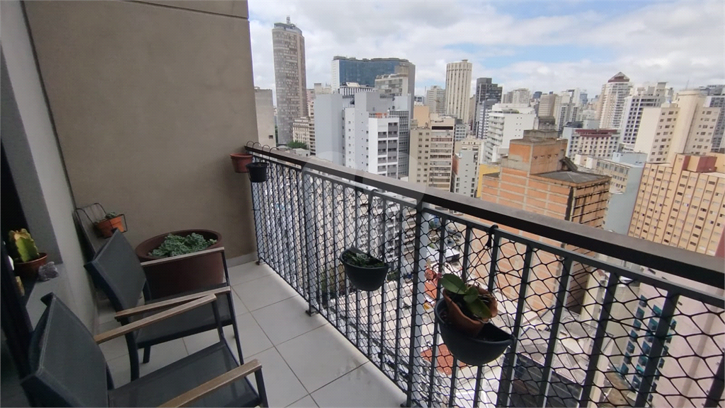 APARTAMENTO em REPÚBLICA