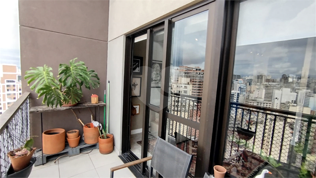 APARTAMENTO em REPÚBLICA