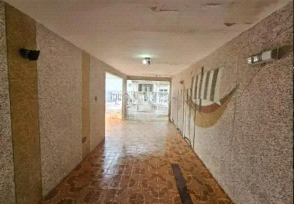 Casa Terrea, com 2 dormitorios, 90m²  e garagem para 2 carros grandes