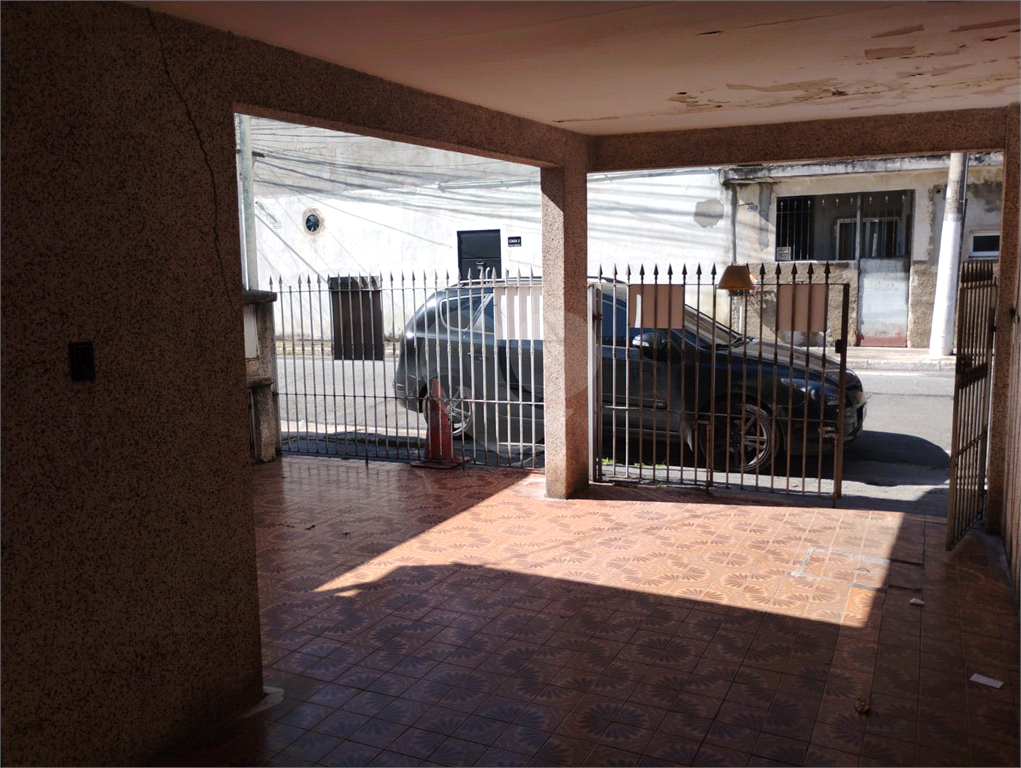 Casa Terrea, com 2 dormitorios, 90m²  e garagem para 2 carros grandes