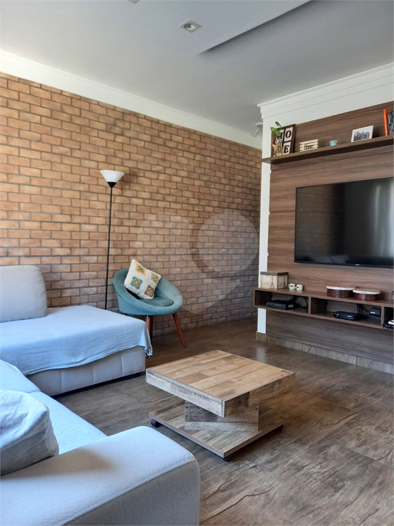 Casa à venda no Tremembé – Próximo ao Horto Florestal. 2 dormitórios, 1 suíte, área gourmet com churrasqueira, 4 vagas