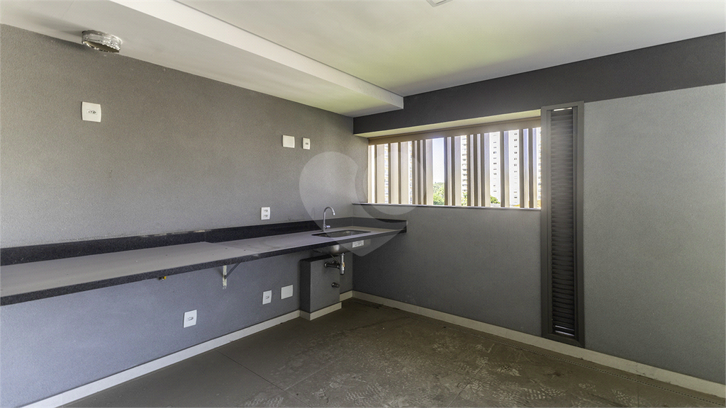 Apartamento para venda com 280 m², 4 suítes e 4 vagas em Perdize-SP