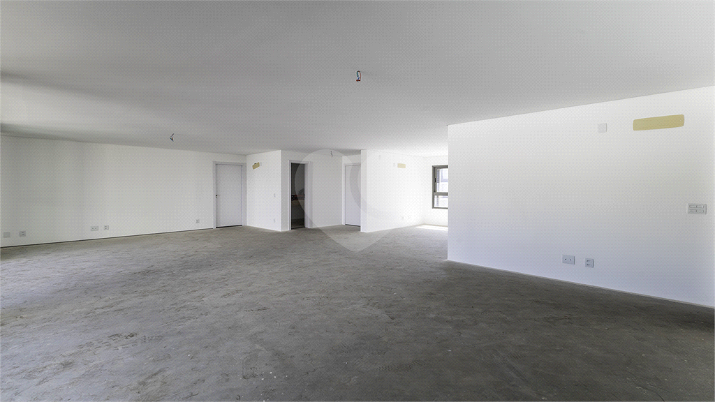 Apartamento para venda com 280 m², 4 suítes e 4 vagas em Perdize-SP