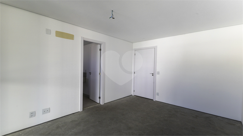 Apartamento para venda com 280 m², 4 suítes e 4 vagas em Perdize-SP