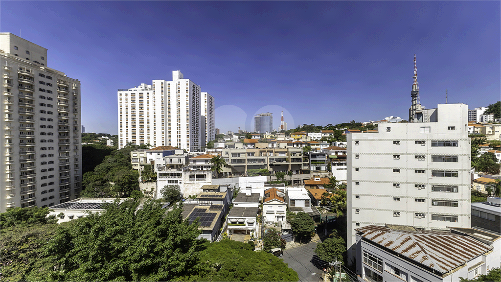 Apartamento para venda com 280 m², 4 suítes e 4 vagas em Perdize-SP