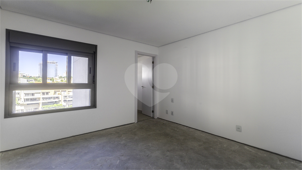 Apartamento para venda com 280 m², 4 suítes e 4 vagas em Perdize-SP