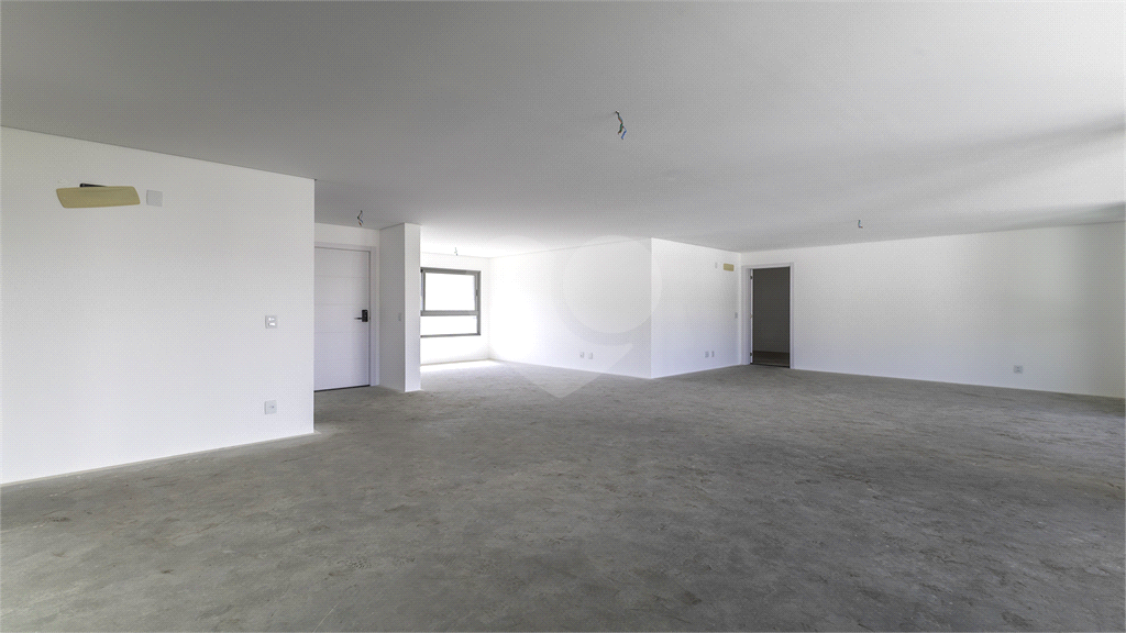 Apartamento para venda com 280 m², 4 suítes e 4 vagas em Perdize-SP