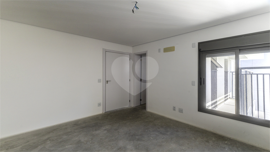 Apartamento para venda com 280 m², 4 suítes e 4 vagas em Perdize-SP