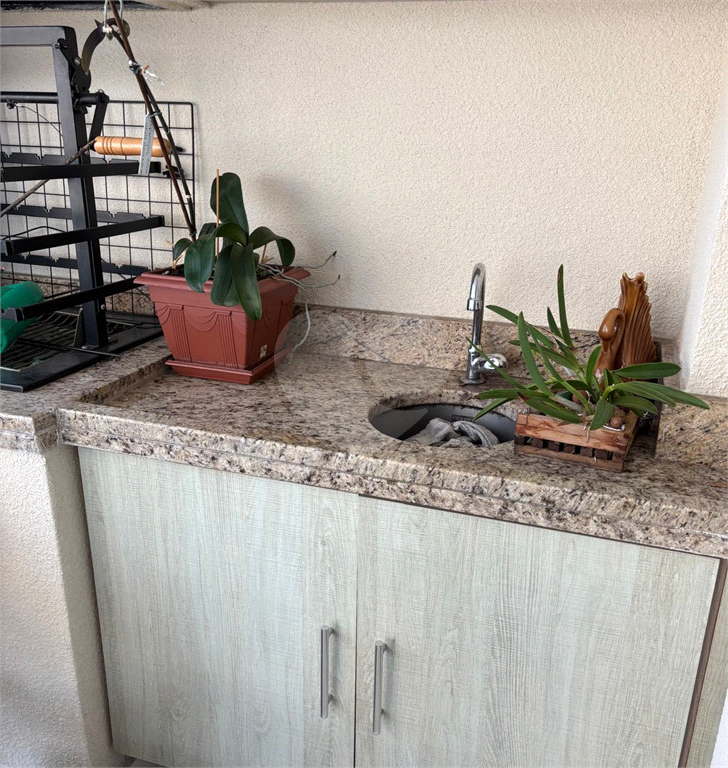 APARTAMENTO em CASA VERDE