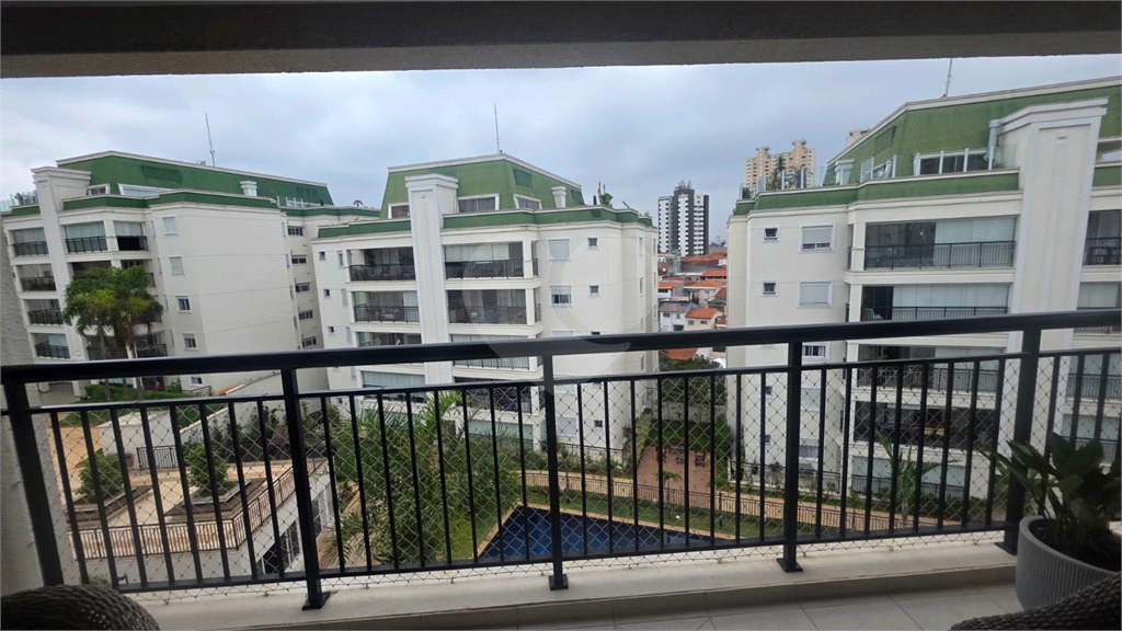 Cobertura Duplex à Venda – 200m² | 3 Dormitórios | 3 Vagas | Lazer de Clube | Região do Horto Florestal