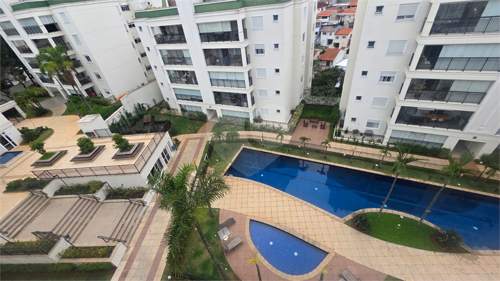 Cobertura Duplex à Venda – 200m² | 3 Dormitórios | 3 Vagas | Lazer de Clube | Região do Horto Florestal