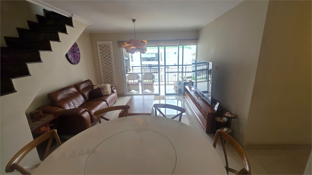 Cobertura Duplex à Venda – 200m² | 3 Dormitórios | 3 Vagas | Lazer de Clube | Região do Horto Florestal