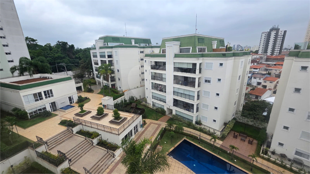 Cobertura Duplex à Venda – 200m² | 3 Dormitórios | 3 Vagas | Lazer de Clube | Região do Horto Florestal