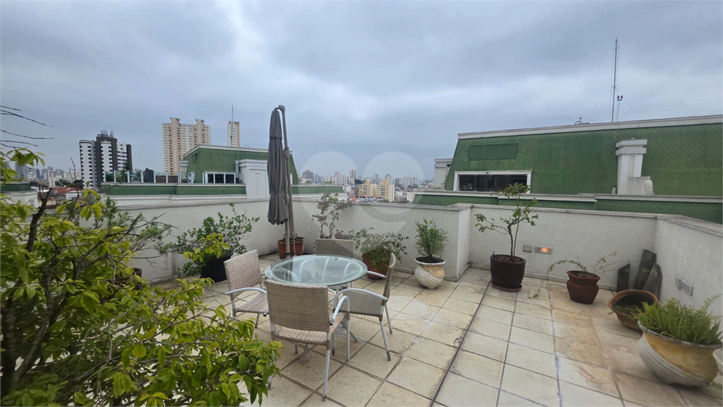 Cobertura Duplex à Venda – 200m² | 3 Dormitórios | 3 Vagas | Lazer de Clube | Região do Horto Florestal