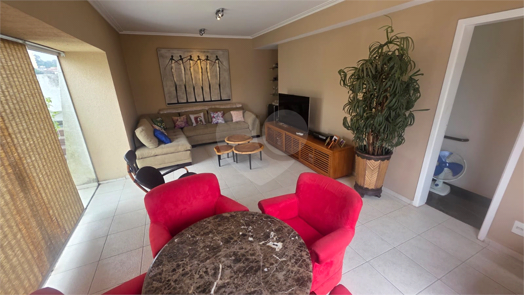 Cobertura Duplex à Venda – 200m² | 3 Dormitórios | 3 Vagas | Lazer de Clube | Região do Horto Florestal