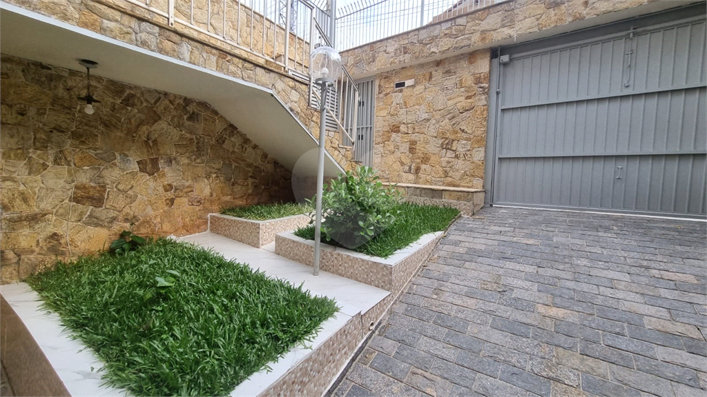 Sobrado a venda Parada Inglesa 4 dormitórios 1 suíte 3 banheiros 2 vagas