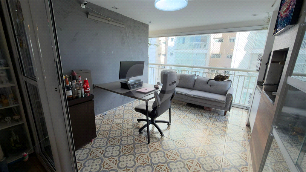 APARTAMENTO À VENDA COM 2 QUARTOS NO BOM RETIRO