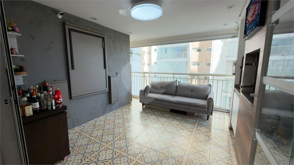 APARTAMENTO À VENDA COM 2 QUARTOS NO BOM RETIRO