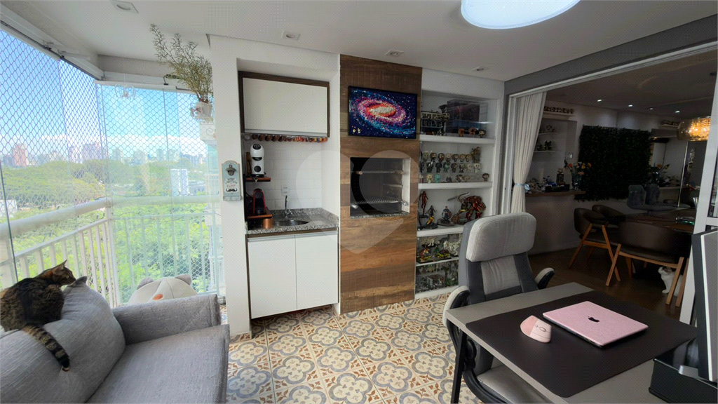 APARTAMENTO À VENDA COM 2 QUARTOS NO BOM RETIRO