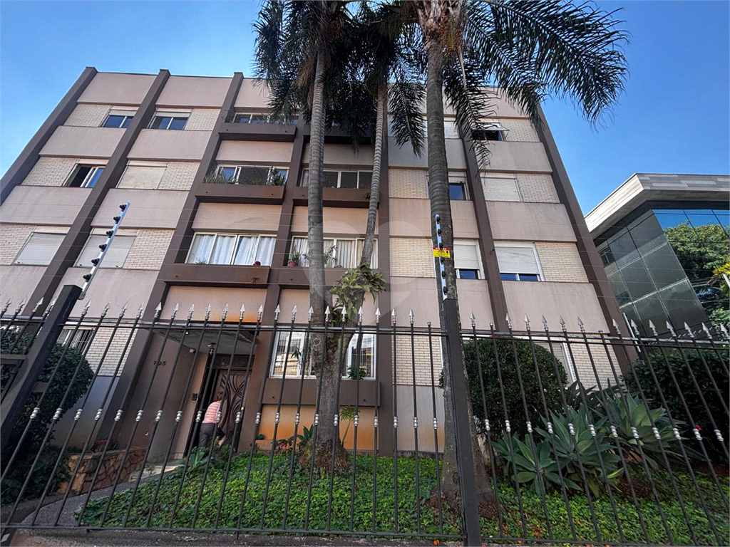 APARTAMENTO em SANTANA