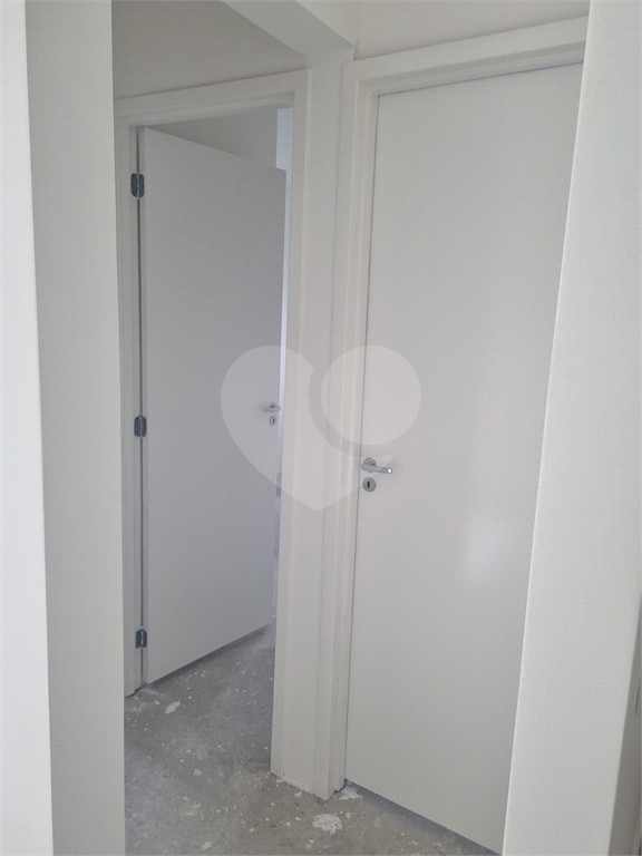 APTO COM 2 QUARTOS E 1 VAGA