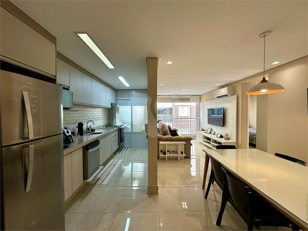 APTO IMPECÁVEL – PRONTO PARA MORAR – TUCURUVI - Excelente oportunidade para quem busca conforto, praticidade e ótima localização!  62 m² - 2 dorm, sendo 2 vagas.