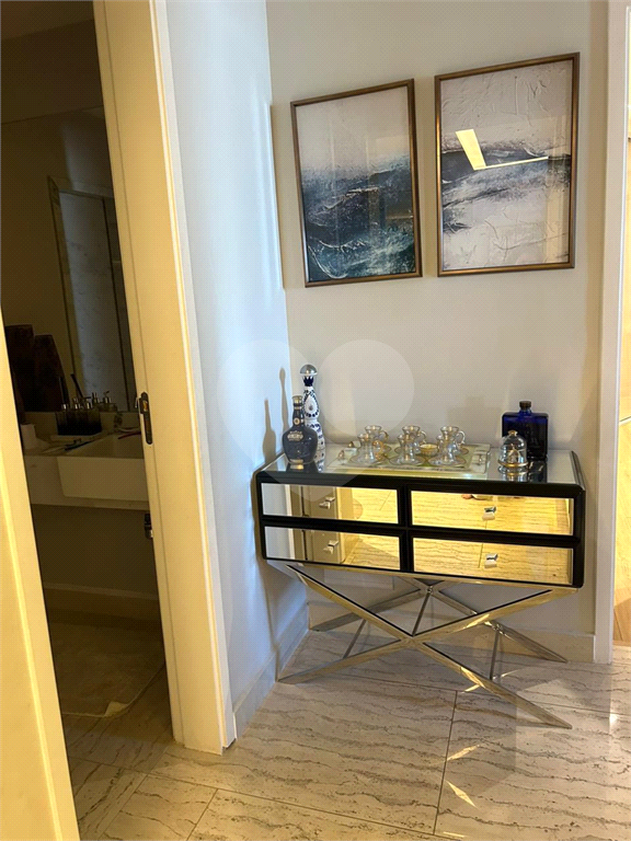 Apartamento com 3 quartos a venda por 18.10.000 - Rua Coroados - Vila Anastacio- SP.