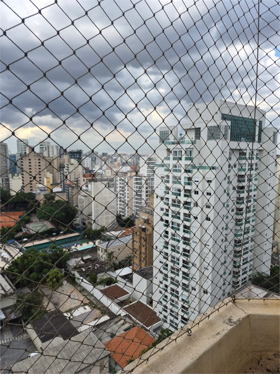 ÓTIMO APARTAMENTO 02 DORMITORIOS NA CERQUEIRA CÉSAR