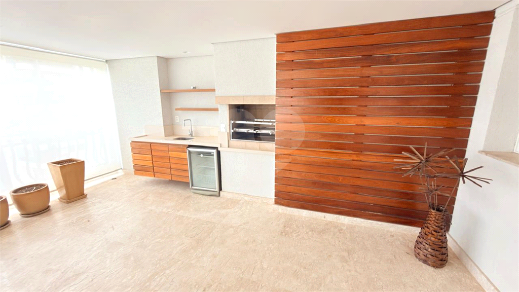 Apartamento a venda reformado de alto padrão em Santana/ Zona Norte - andar alto - Edificio Mansão Julia - 264 metros - deposito e 4 vagas fixas.