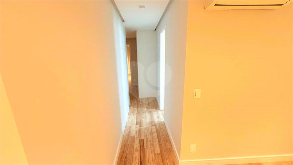 Apartamento a venda reformado de alto padrão em Santana/ Zona Norte - andar alto - Edificio Mansão Julia - 264 metros - deposito e 4 vagas fixas.