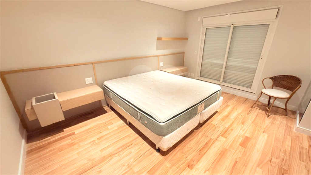 Apartamento a venda reformado de alto padrão em Santana/ Zona Norte - andar alto - Edificio Mansão Julia - 264 metros - deposito e 4 vagas fixas.