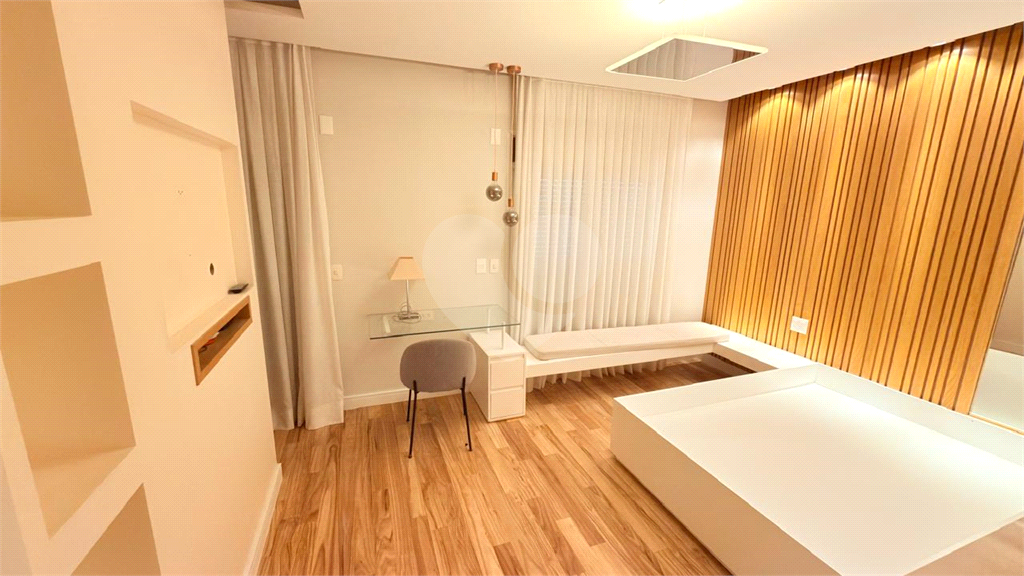 Apartamento a venda reformado de alto padrão em Santana/ Zona Norte - andar alto - Edificio Mansão Julia - 264 metros - deposito e 4 vagas fixas.