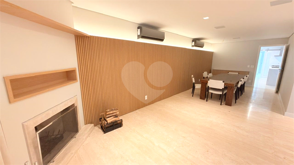 Apartamento a venda reformado de alto padrão em Santana/ Zona Norte - andar alto - Edificio Mansão Julia - 264 metros - deposito e 4 vagas fixas.