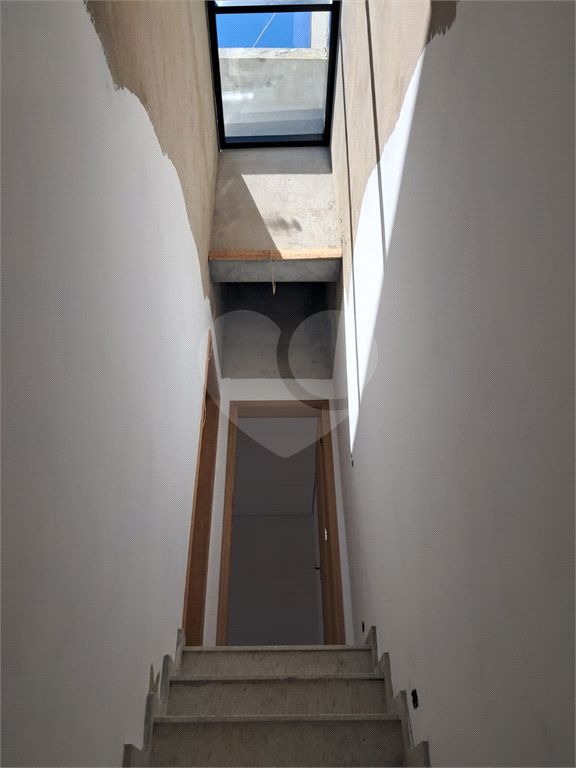 Sobrado Novo com 2 suítes e 2 vagas - Penha