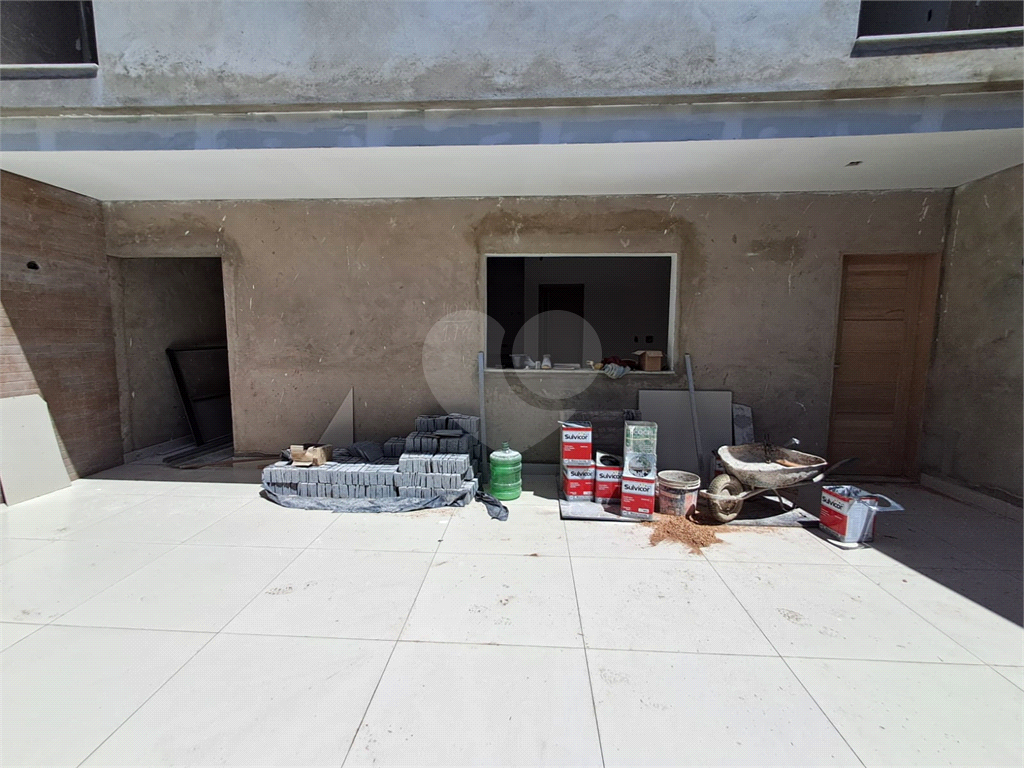 Sobrado Novo com 2 suítes e 2 vagas - Penha