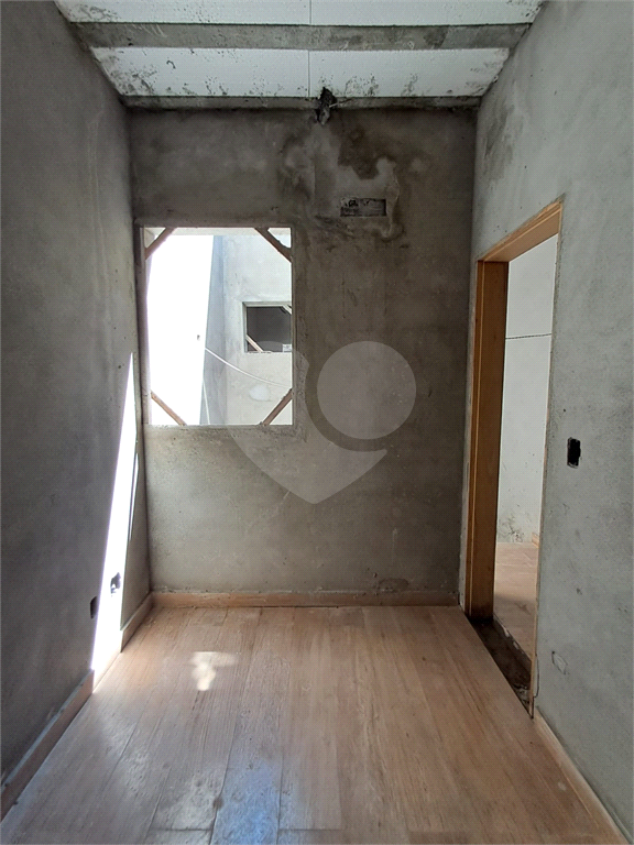 Sobrado Novo com 3 Dormitórios ( sendo 1 suíte ) - 2 vagas