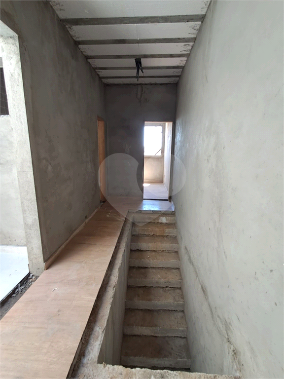 Sobrado Novo com 3 dormitórios ( sendo 1 suíte com sacada ) - 2 vagas - Penha