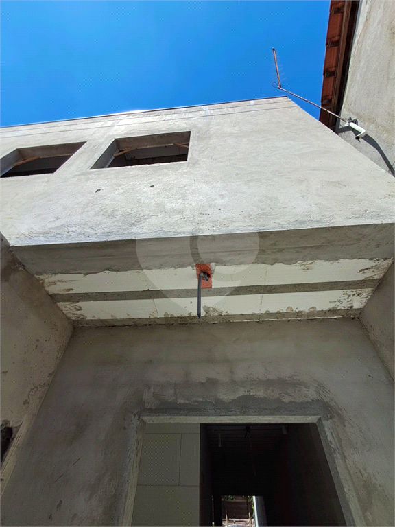 Sobrado Novo com 3 dormitórios ( sendo 1 suíte com sacada ) - 2 vagas - Penha