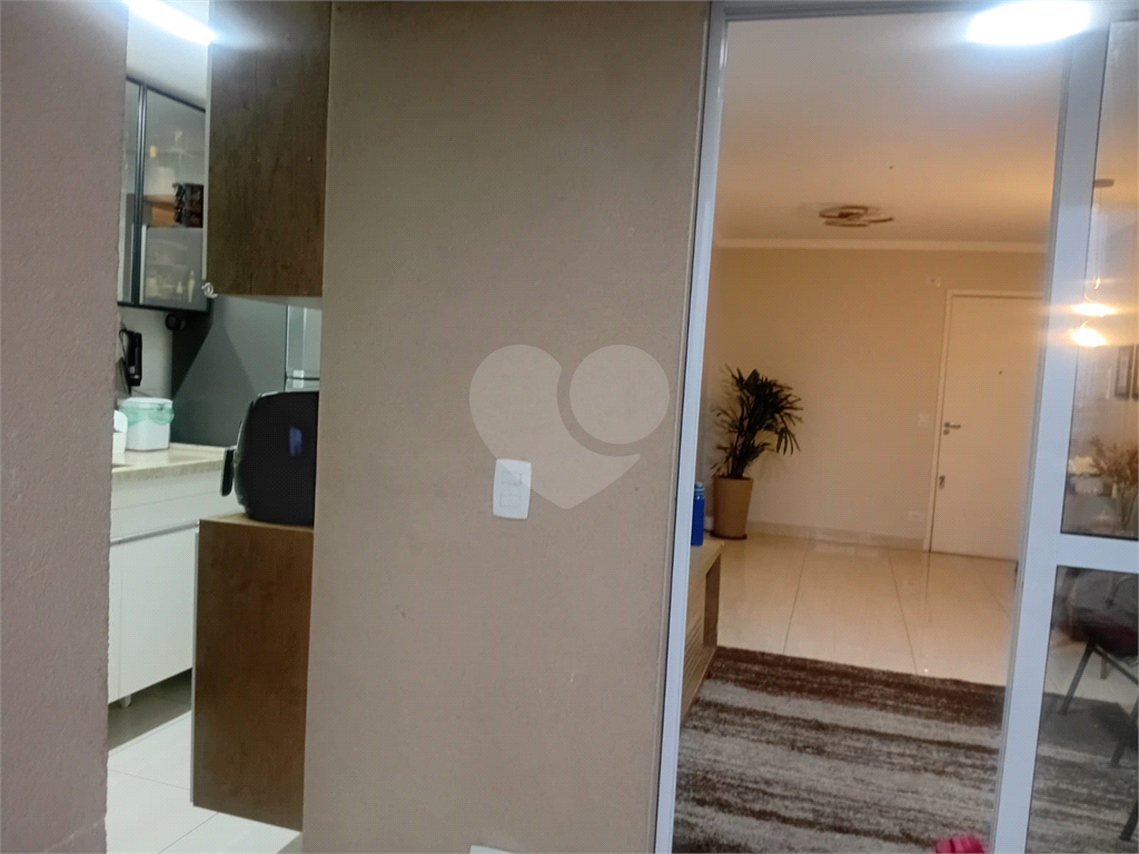APARTAMENTO VENDE-SE NA VILA EDE - OPORTUNIDADE