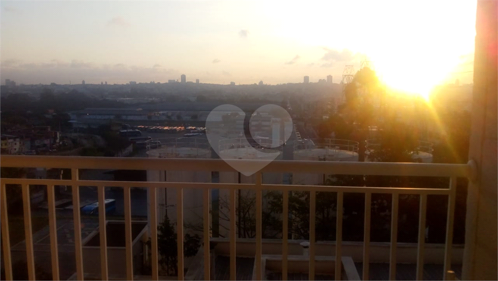 Apartamento a venda de 3 quartos 1 suíte 1 vaga a 500m do Shopping Internacional Guarulhos