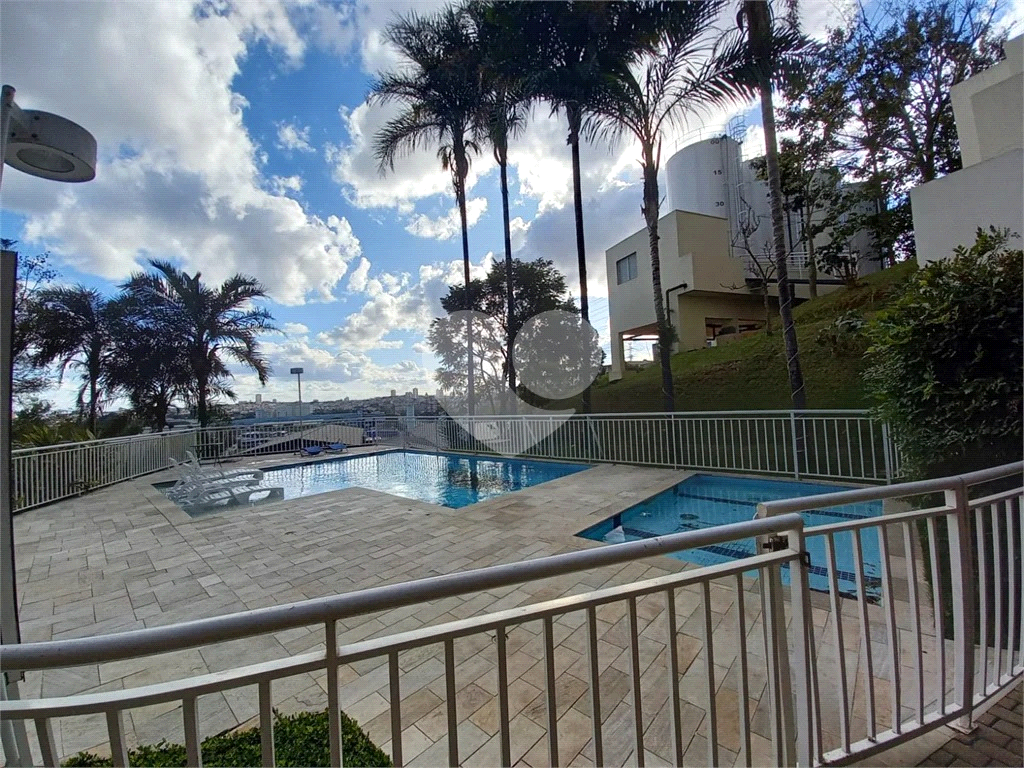 Apartamento a venda de 3 quartos 1 suíte 1 vaga a 500m do Shopping Internacional Guarulhos