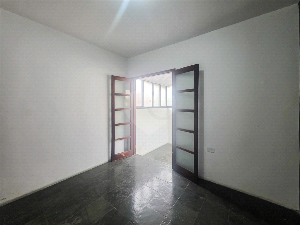 Casa - Brooklin - 4 Quartos / Dormitórios - 1 Vaga - Venda / Compra