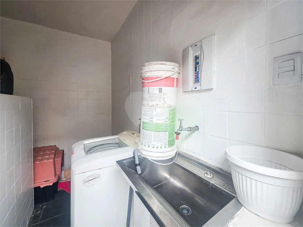 Casa - Brooklin - 4 Quartos / Dormitórios - 1 Vaga - Venda / Compra