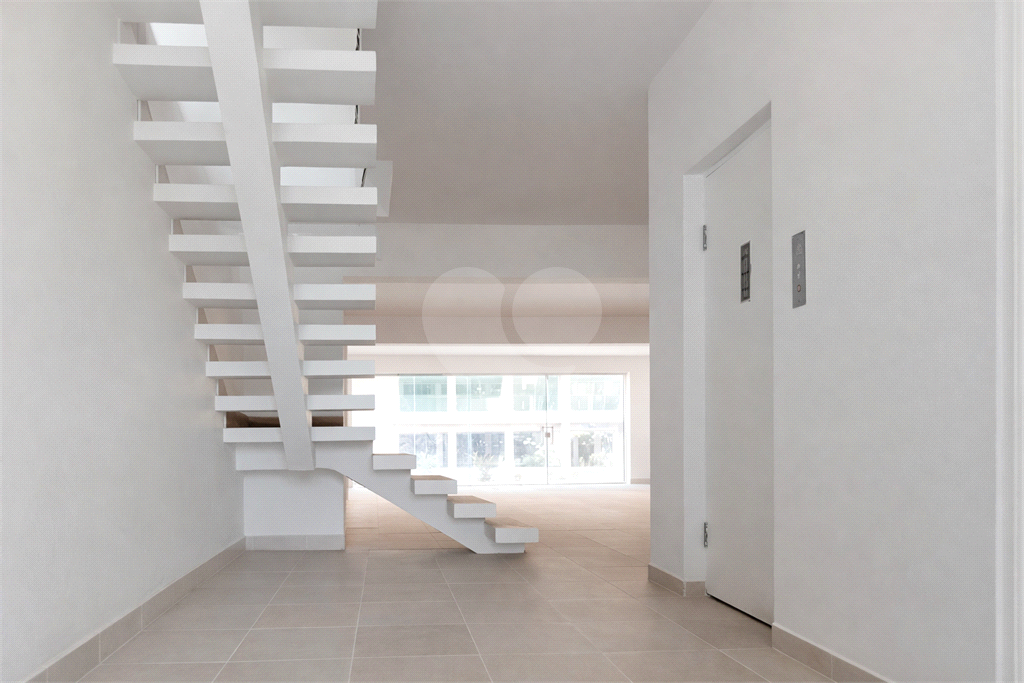 Casa de Alto Padrão no Tremembé | 4 Suítes | 13 Vagas | 1.200 m²