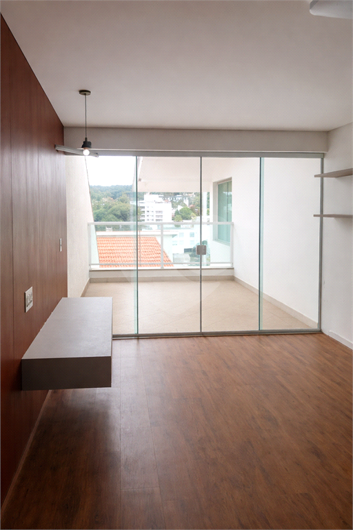 Casa de Alto Padrão no Tremembé | 4 Suítes | 13 Vagas | 1.200 m²