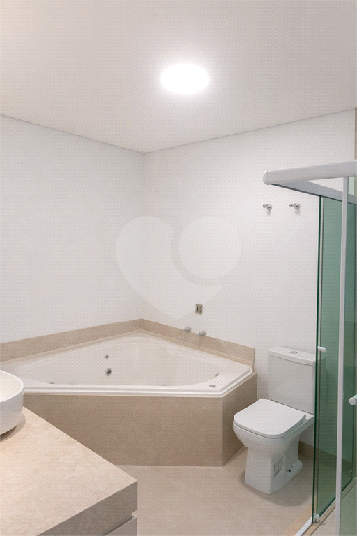 Casa de Alto Padrão no Tremembé | 4 Suítes | 13 Vagas | 1.200 m²