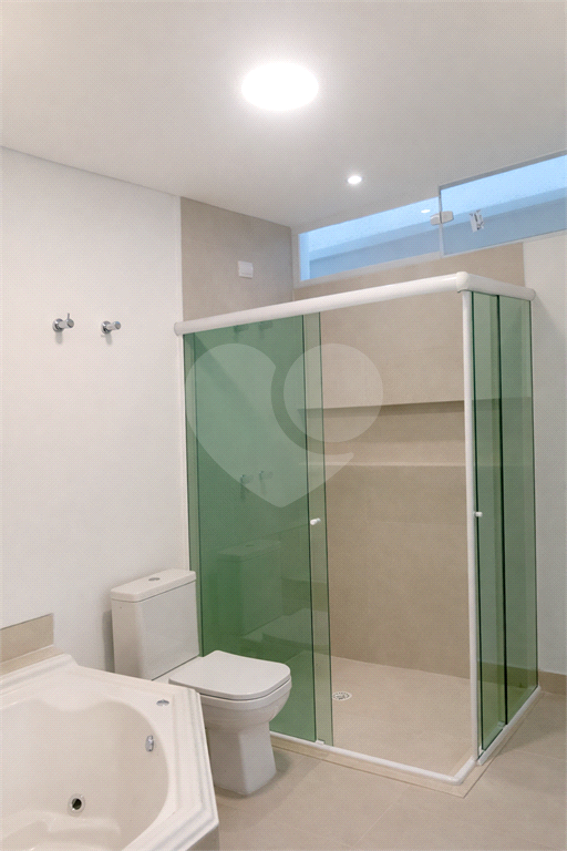 Casa de Alto Padrão no Tremembé | 4 Suítes | 13 Vagas | 1.200 m²